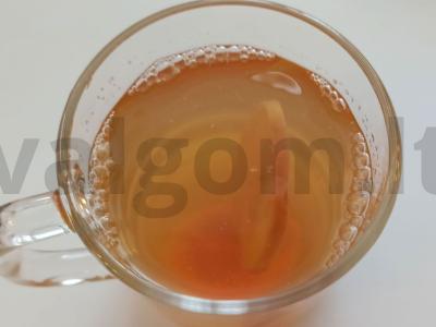 Džiovintų vaisių kompotas pagrindine nuotrauka