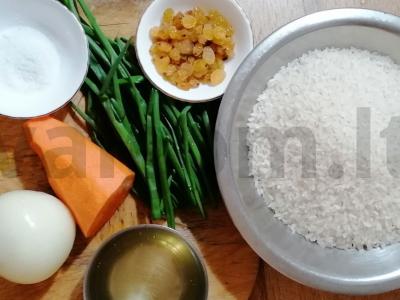 Vegetariškas ryžiai su daržovėmis ir razinomis Žingsnis 1