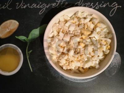 Salotas su vištiena, jūros kopūstais ir sėklomis Žingsnis 2