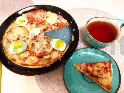 Greita pica su dešrelėmis pagrindine nuotrauka