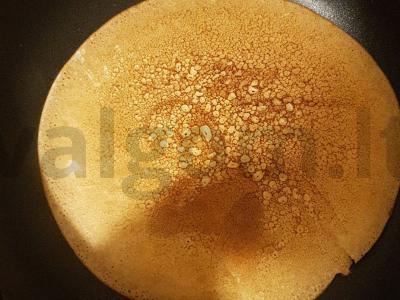 Kepiniai blynai iš blynų miltų Žingsnis 6