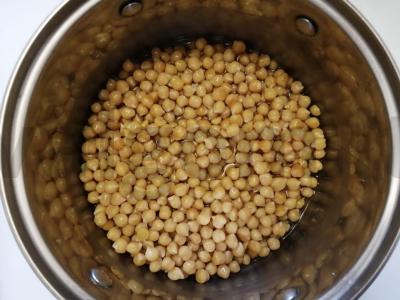 Troškintas avinžirnis su vištiena Žingsnis 2