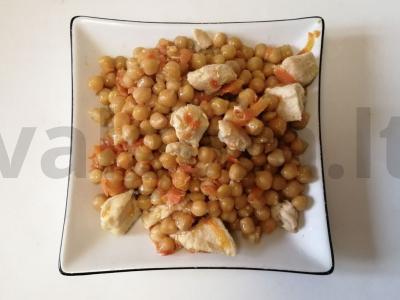 Troškintas avinžirnis su vištiena pagrindine nuotrauka