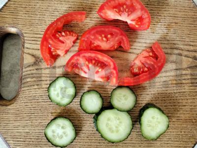 Švelnūs sumuštiniai su menkių ikrais ir daržovėmis Žingsnis 4