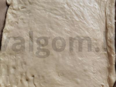 Namų pica su dešra, daržovėmis ir sūriu Žingsnis 5