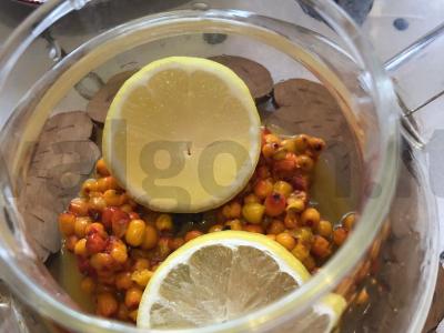 Šaltalankių arbata su medumi Žingsnis 4