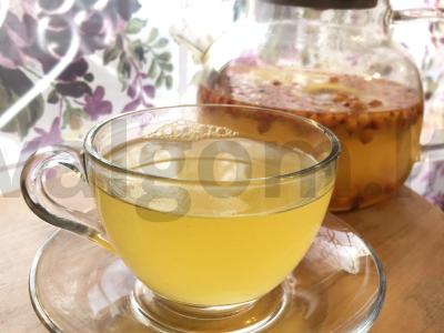 Šaltalankių arbata su medumi pagrindine nuotrauka