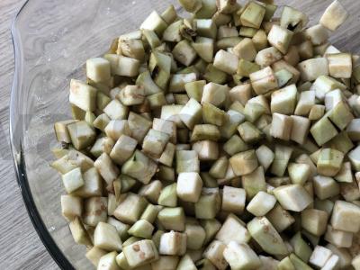 Baklažanų ikra su česnaku, pomidoru ir čili Žingsnis 2