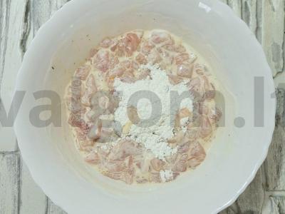 Vištienos kotletai-šalti blynai su acidofiliu Žingsnis 4