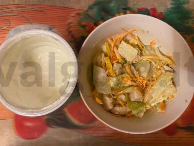 Salotas „Švec“ su vištiena, daržovėmis ir traškučiais Žingsnis 7