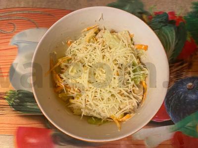 Salotas „Švec“ su vištiena, daržovėmis ir traškučiais Žingsnis 8