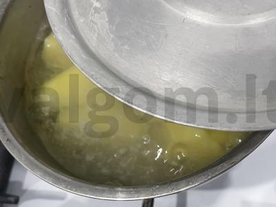 Sukrėsta bulvė „Rebrinka“ Žingsnis 3