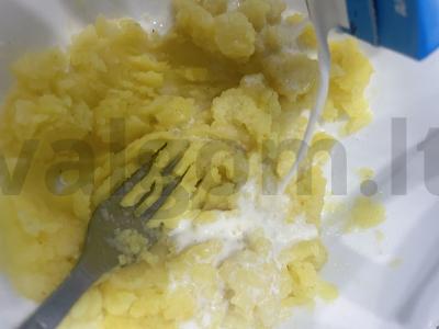 Sukrėsta bulvė „Rebrinka“ Žingsnis 6