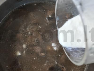 Sūrio grietinėlės sriuba su vištiena ir grybais Žingsnis 6