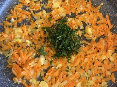 Basmati ryžių sūrio košė su apkepu ir žolelėmis Žingsnis 3