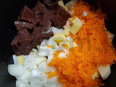 Troškinta bulvė su jautienos kepenimis lėtoje viryklėje Žingsnis 9