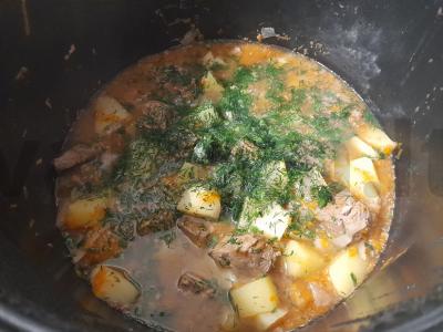 Troškinta bulvė su jautienos kepenimis lėtoje viryklėje Žingsnis 13