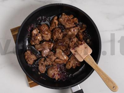 Moliūgas su vištienos kepenėlėmis Žingsnis 4