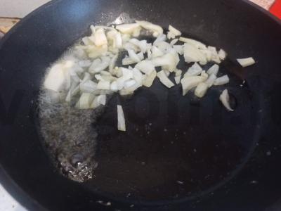 Sriuba su konservuotomis pupelėmis vištienos sultinyje Žingsnis 2