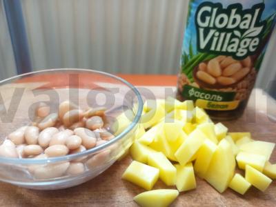 Sriuba su konservuotomis pupelėmis vištienos sultinyje Žingsnis 3