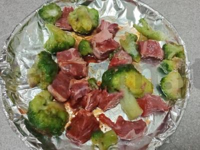 Aštrus jautienos patiekalas su brokoliais ir kuskuso garnyru Žingsnis 5