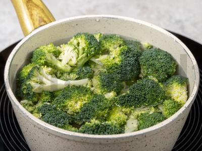 Sūrio ir brokolių pyragas Žingsnis 5