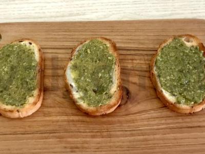 Brusketa su pesto ir pomidorais Žingsnis 2