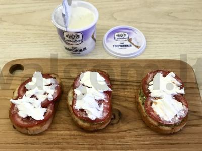 Brusketa su pesto ir pomidorais Žingsnis 3