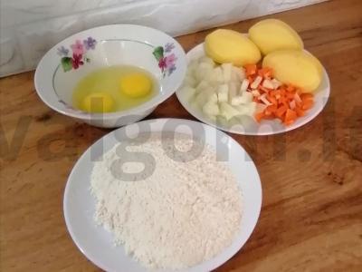 Sriuba su kukuliais mėsos sultinyje Žingsnis 1