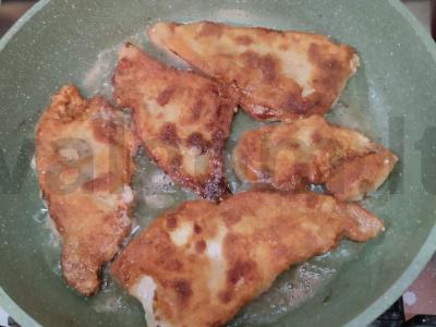 Kepintos kiaulienos šonkauliukai traškioje dangoje Žingsnis 4