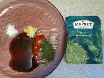 Kepti kiaulienos šonkauliai aštriame sojų padaže Žingsnis 1