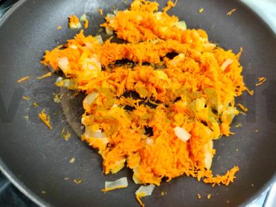 Sriuba su voveraitėmis ir perliniu miežiu Žingsnis 1