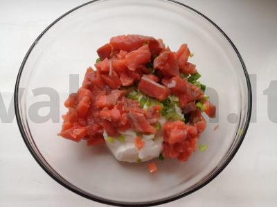 Tortilijos iš lavašo su silpnai sūdyta upėtakiu Žingsnis 3