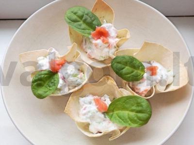 Tortilijos iš lavašo su silpnai sūdyta upėtakiu Žingsnis 9