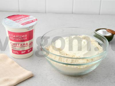 Grietinės pyragas su sūriu ir žolelėmis Žingsnis 2