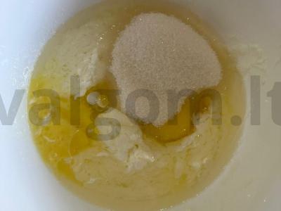 Kvapnūs šokoladiniai keksiukai Žingsnis 1