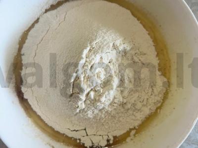 Kvapnūs šokoladiniai keksiukai Žingsnis 3