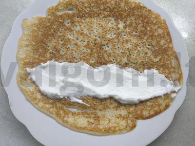 Blynai su graikišku jogurtu ir šviežia lašiša Žingsnis 1