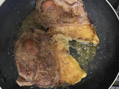 Jautienos „Top Blade“ steikas su alyvuogių aliejumi Žingsnis 3