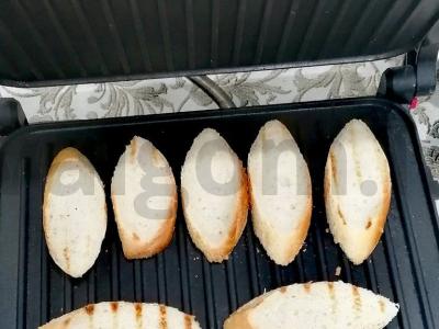 Sumuštiniai su kiaušiniu ir vyšniniais pomidorais šventiniam stalui Žingsnis 1