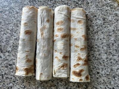 Vafliniai vamzdeliai pusryčiams iš lavašo Žingsnis 5