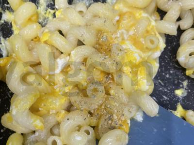 Kepti makaronai su kiaušiniu ir kukurūzais Žingsnis 5