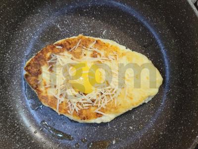 Patingėlis hachapuri po-adžarsku keptuvėje Žingsnis 7