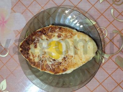 Patingėlis hachapuri po-adžarsku keptuvėje pagrindine nuotrauka