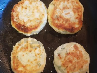 Varškėčiai su sūriu ir krapais Žingsnis 7