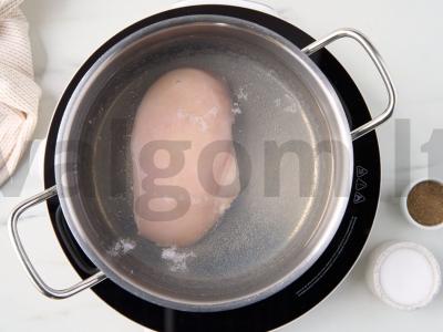 Sūrio sriuba su vištiena ir grybais Žingsnis 1