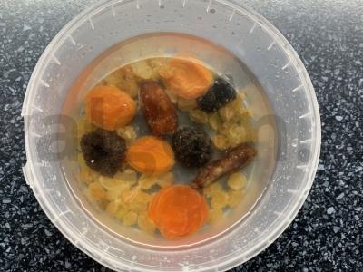 Ryžių košė su grietinėlėmis ir džiovintais vaisiais Žingsnis 1