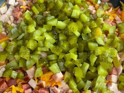 Sultinys su pomidorų pasta ir marinuotais agurkais Žingsnis 5