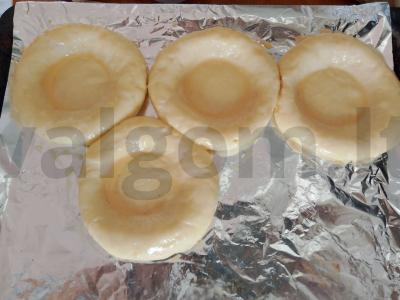 Šanėškiai su dešrelėmis ir majonezu. Žingsnis 3