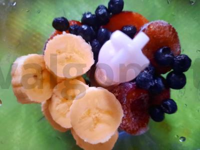 Mėlynių ir slyvų smoothie Žingsnis 1